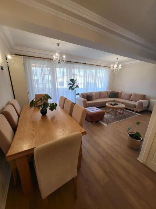 Apartment House *